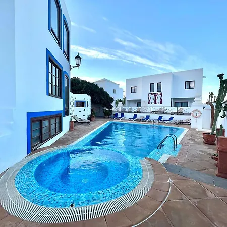 With Breakfast, Pool And Jacuzzi, Freewifi Daire