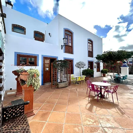 Apartament With Breakfast, Pool And Jacuzzi, Freewifi *