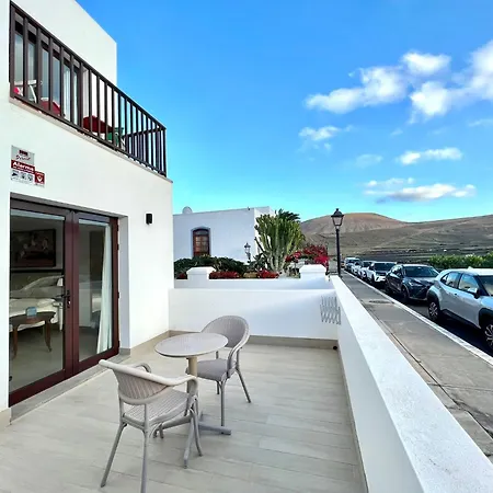 With Breakfast, Pool And Jacuzzi, Freewifi * Yaiza (Lanzarote)
