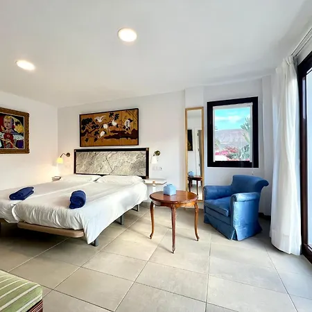 Daire With Breakfast, Pool And Jacuzzi, Freewifi Yaiza (Lanzarote)